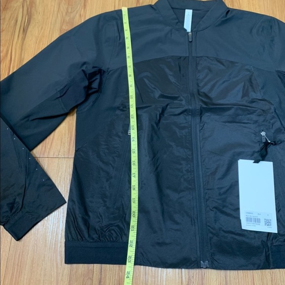 Lululemon Black Run On Waterproof Jacket - Picture 9 of 11